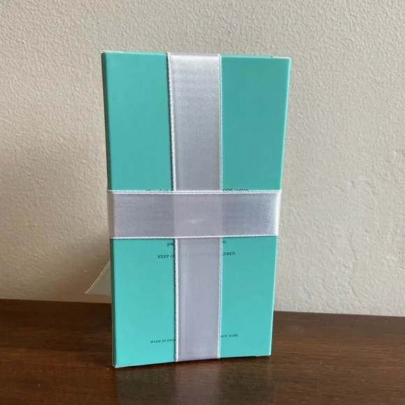 !!NIB!! Tiffany & Co. Polishing Cloth 18 x 18 - Giftable!!
